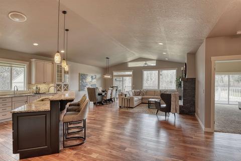 1009 E Brooklawn Dr, Spokane, WA 99208 photo 6