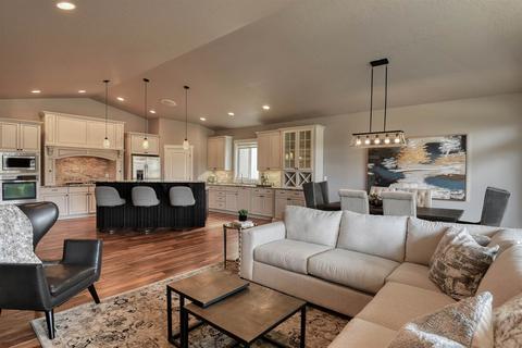 1009 E Brooklawn Dr, Spokane, WA 99208 photo 17