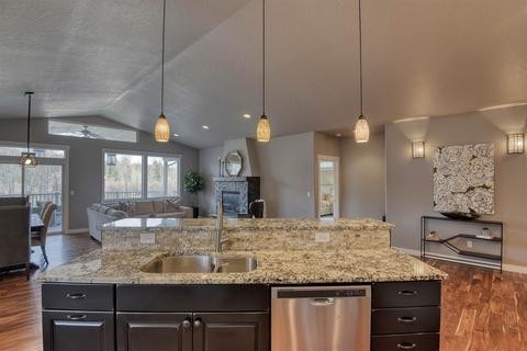 1009 E Brooklawn Dr, Spokane, WA 99208 photo 11