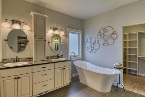 1009 E Brooklawn Dr, Spokane, WA 99208 photo 20