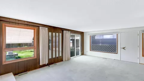 318 E Cozza Dr, Spokane, WA 99208 photo 6