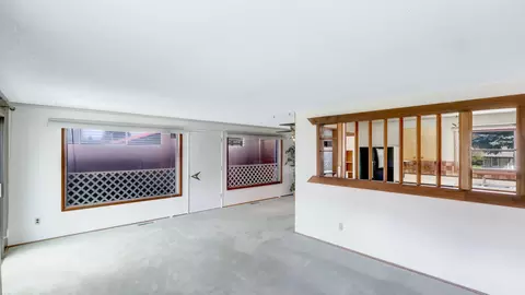 318 E Cozza Dr, Spokane, WA 99208 photo 7