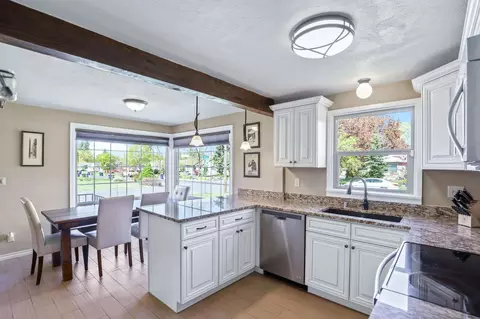 1204 E 40th Ave, Spokane, WA 99203 photo 10
