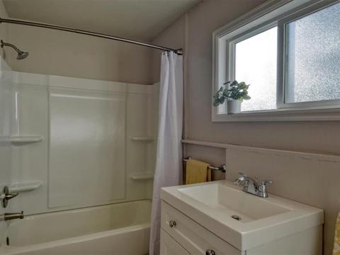 548 E Olympic Ave, Spokane, WA 99208 photo 8