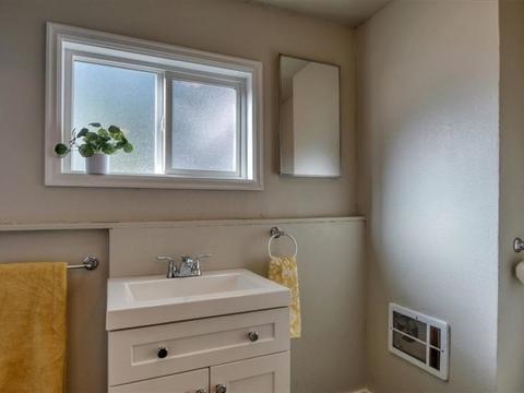 548 E Olympic Ave, Spokane, WA 99208 photo 7