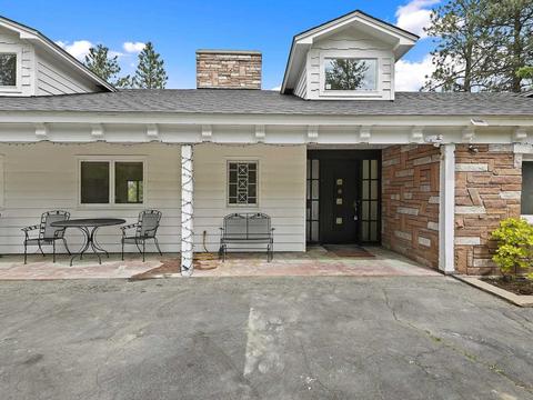 825 E Crest Rd, Spokane, WA 99203 photo 3