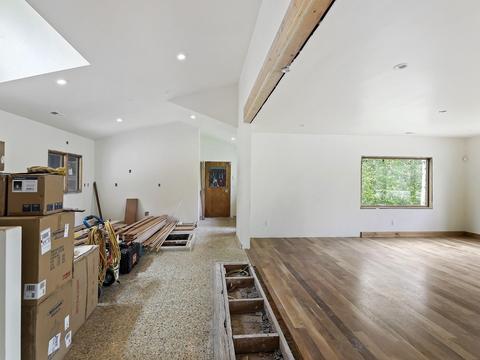 825 E Crest Rd, Spokane, WA 99203 photo 14