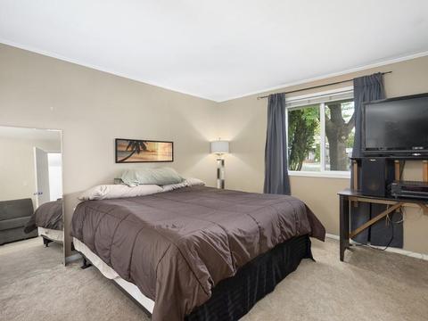 529 E Sanson Ave, Spokane, WA 99207 photo 14