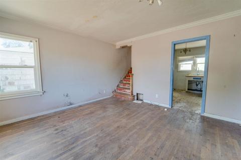 528 E Longfellow Ave, Spokane, WA 99207 photo 2