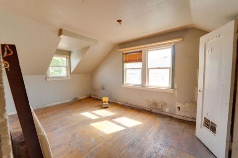 528 E Longfellow Ave, Spokane, WA 99207 photo 11