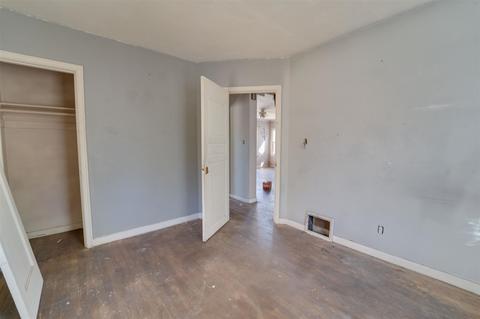 528 E Longfellow Ave, Spokane, WA 99207 photo 7