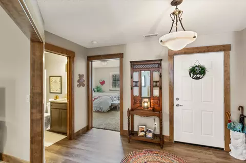 613 E Canterbury Ln, Colbert, WA 99005 photo 5