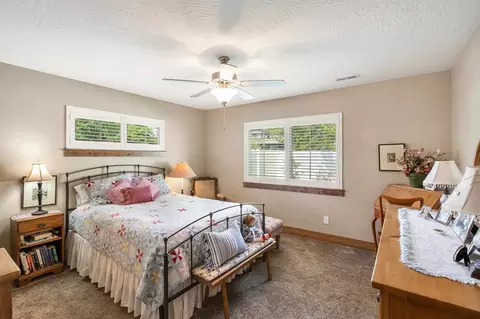 613 E Canterbury Ln, Colbert, WA 99005 photo 15