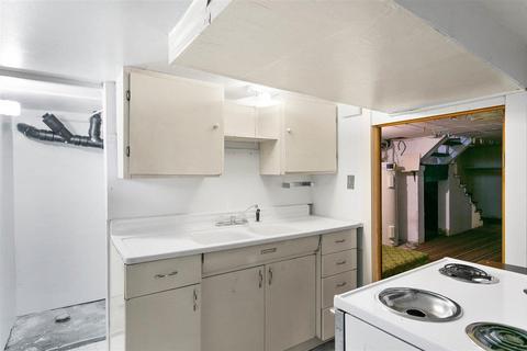 1008 E Baldwin Ave, Spokane, WA 99207 photo 31