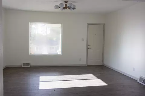 3904 E 8th Ave, Spokane, WA 99202 photo 7