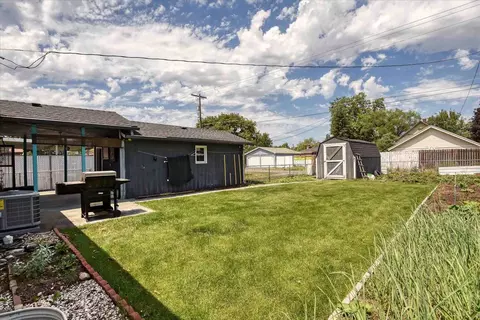 527 E Olympic Ave, Spokane, WA 99207 photo 23