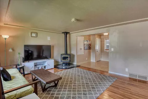 527 E Olympic Ave, Spokane, WA 99207 photo 3