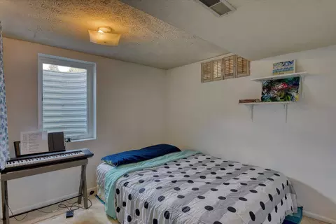527 E Olympic Ave, Spokane, WA 99207 photo 18
