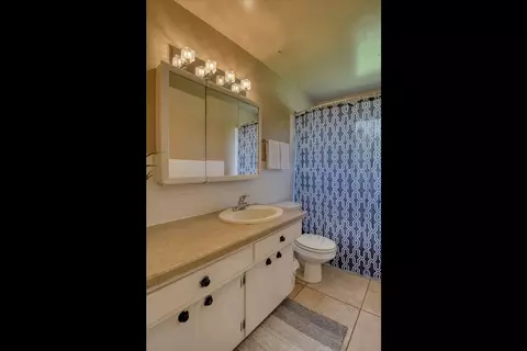 527 E Olympic Ave, Spokane, WA 99207 photo 14
