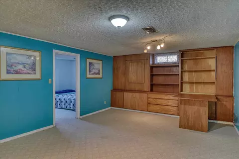 527 E Olympic Ave, Spokane, WA 99207 photo 17