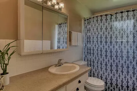 527 E Olympic Ave, Spokane, WA 99207 photo 13