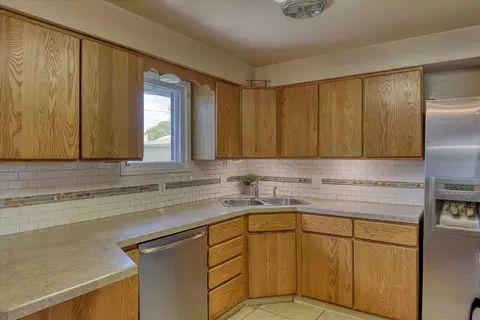 527 E Olympic Ave, Spokane, WA 99207 photo 6