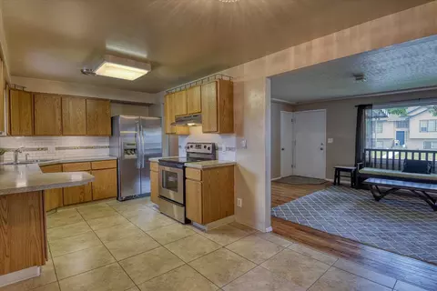 527 E Olympic Ave, Spokane, WA 99207 photo 7