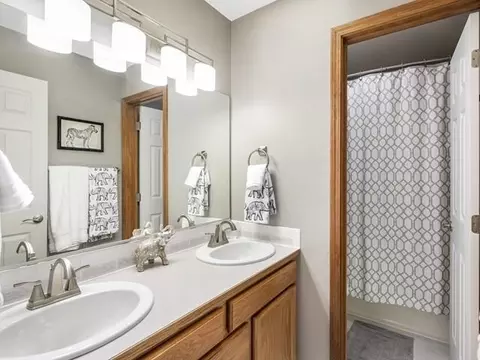 716 E Huron Dr, Spokane, WA 99208 photo 18
