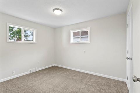 412 E Fairview Ave, Spokane, WA 99207 photo 13