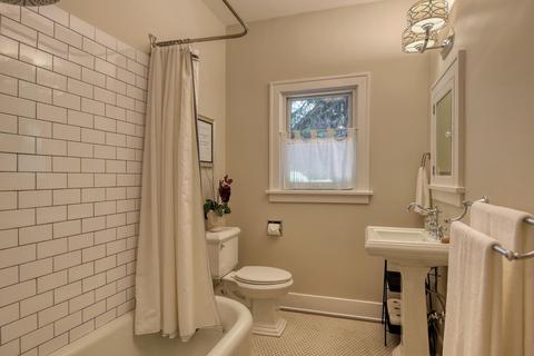 930 E 16th Ave, Spokane, WA 99203 photo 20