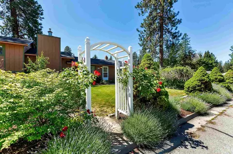 10602 E 15th Ave, Spokane Valley, WA 99206 photo 2
