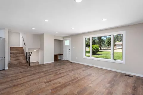 11908 N Ruby St, Spokane, WA 99218 photo 4