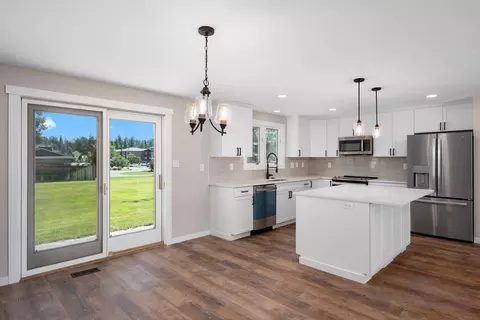 11908 N Ruby St, Spokane, WA 99218 photo 5