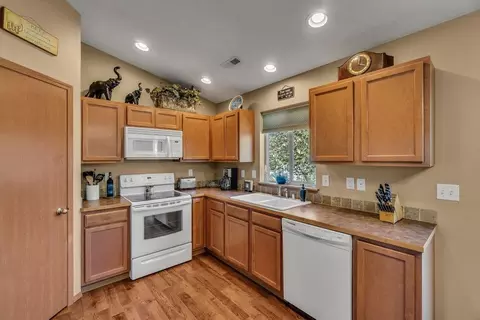 9609 E Heroy Ct, Spokane, WA 99206 photo 11