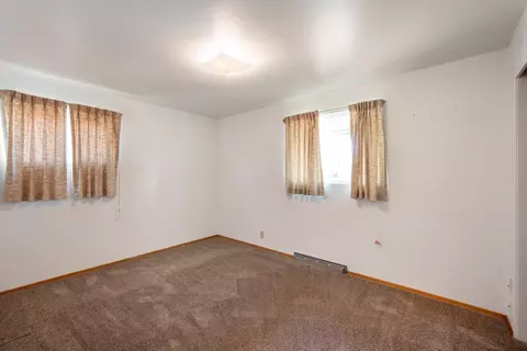 2223 E Hoffman Ave, Spokane, WA 99207 photo 9