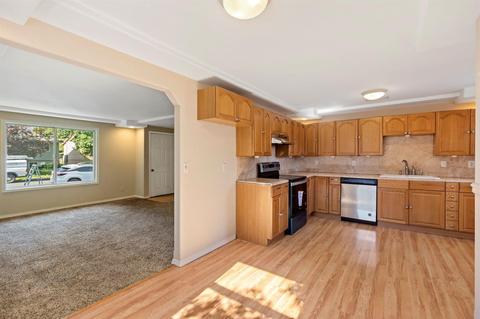508 E Longfellow Ave, Spokane, WA 99207 photo 10