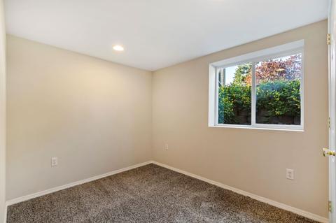 508 E Longfellow Ave, Spokane, WA 99207 photo 18