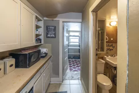 911 E Central Ave, Spokane, WA 99208 photo 11