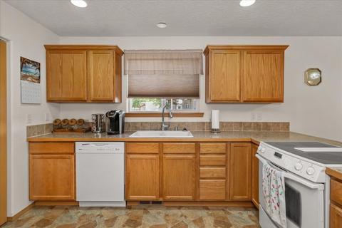 4523 E 7th Ave, Spokane Valley, WA 99212 photo 17