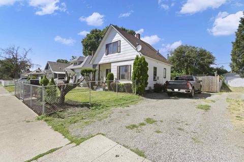 917 E Gordon Ave, Spokane, WA 99207 photo 2