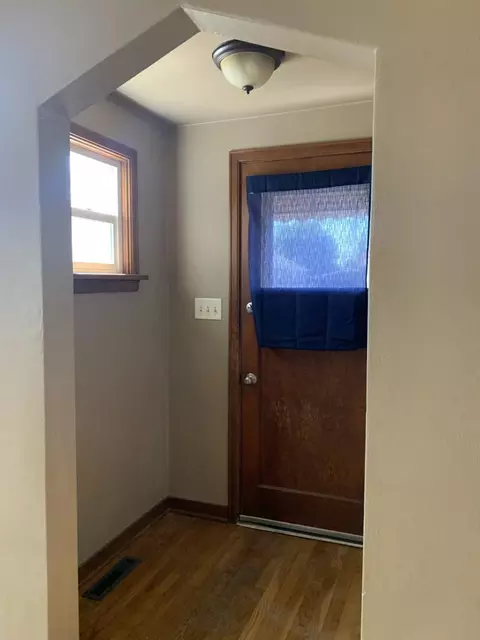 123 E Hoffman Ave, Spokane, WA 99207 photo 2