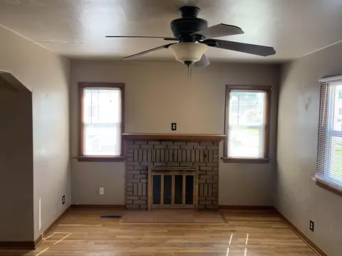 123 E Hoffman Ave, Spokane, WA 99207 photo 4