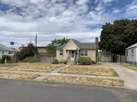 123 E Hoffman Ave, Spokane, WA 99207 photo 1