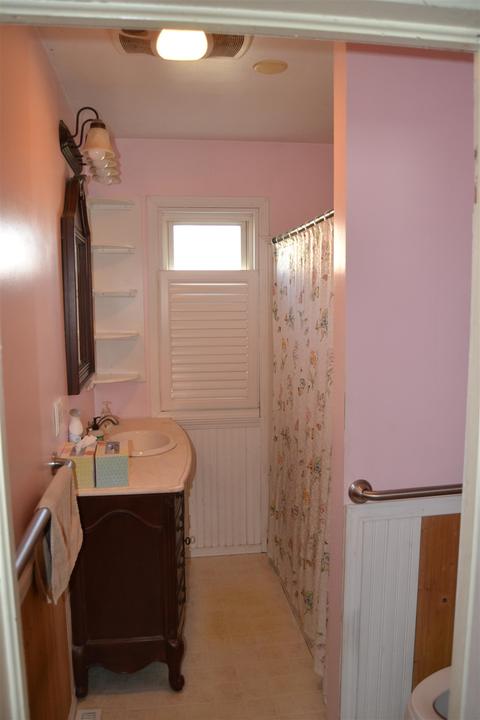 548 E Heroy Ave, Spokane, WA 99207 photo 8