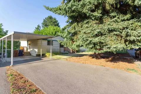 4121 E 13th Ave, Spokane, WA 99202 photo 3