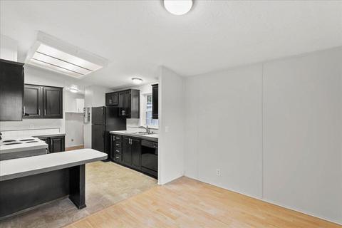 4112 E Center Rd Trlr 53 Rd, Mead, WA 99021 photo 8