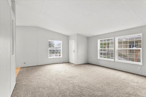 4112 E Center Rd Trlr 53 Rd, Mead, WA 99021 photo 5