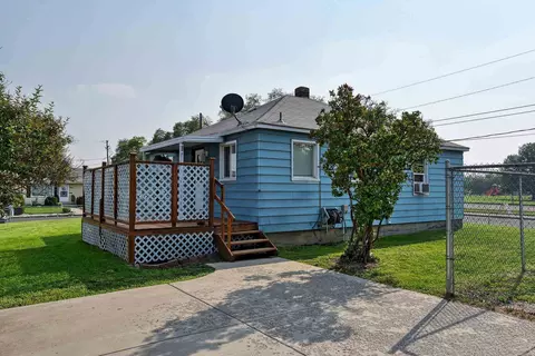 1703 E Sanson Ave, Spokane, WA 99207 photo 33