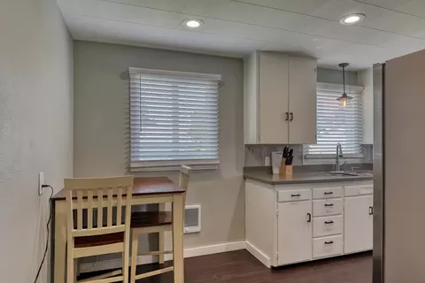 1703 E Sanson Ave, Spokane, WA 99207 photo 5
