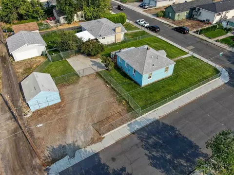 1703 E Sanson Ave, Spokane, WA 99207 photo 41